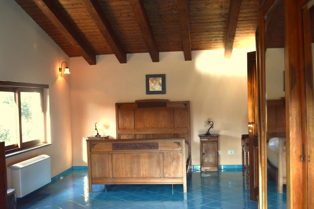 Bed And Breakfast Il Glicine Piedimonte Etneo Bagian luar foto