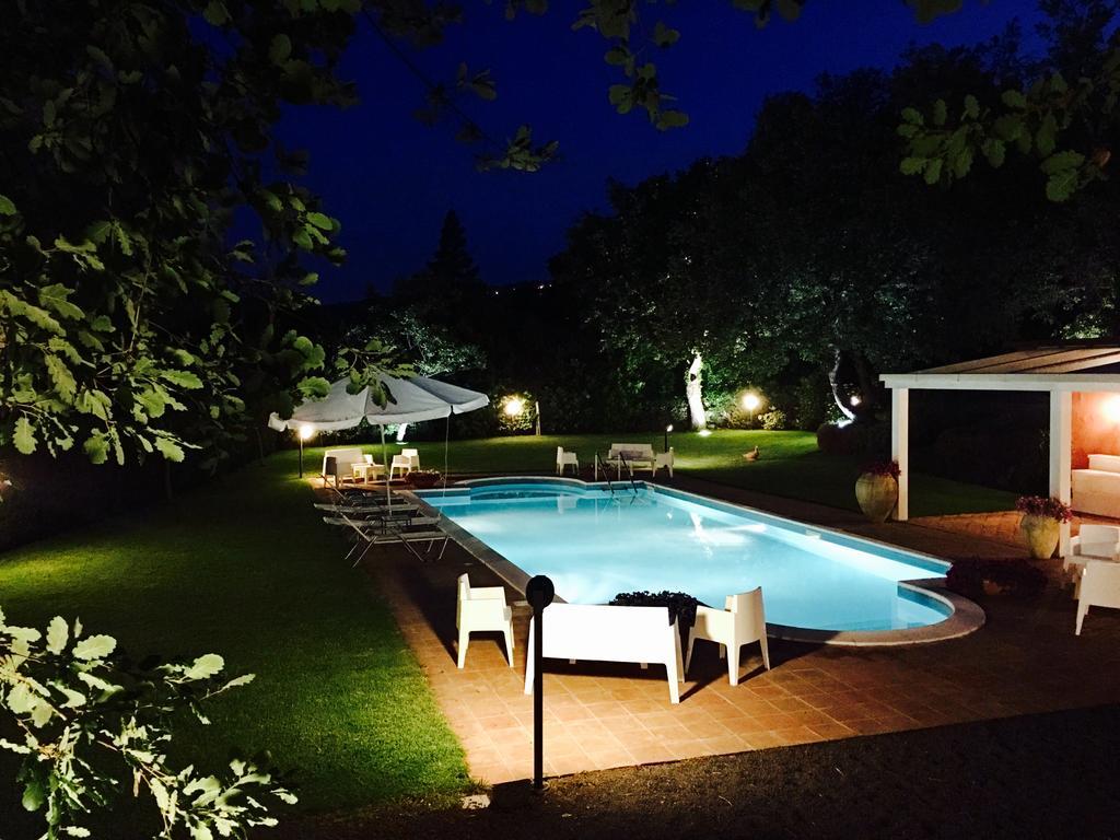 Bed And Breakfast Il Glicine Piedimonte Etneo Bagian luar foto